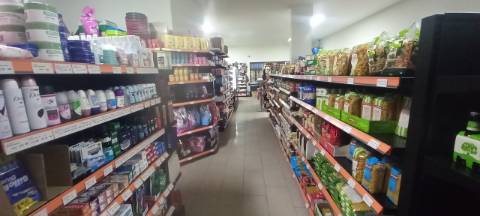 Venda de trespasse de Minimercado na Curia