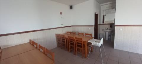 Café/Snack Bar para venda em Fermentelos