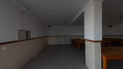Café/Snack Bar para venda em Fermentelos
