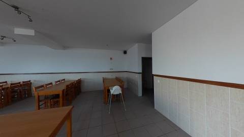 Café/Snack Bar para venda em Fermentelos