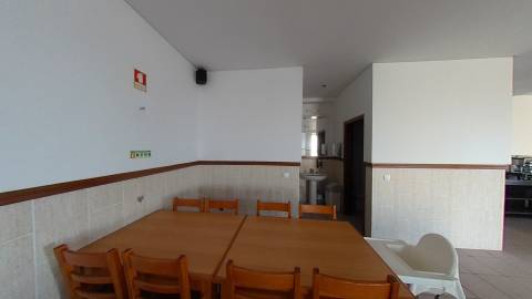 Café/Snack Bar para venda em Fermentelos