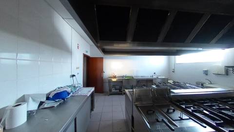 Café/Snack Bar para venda em Fermentelos