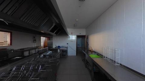 Café/Snack Bar para venda em Fermentelos