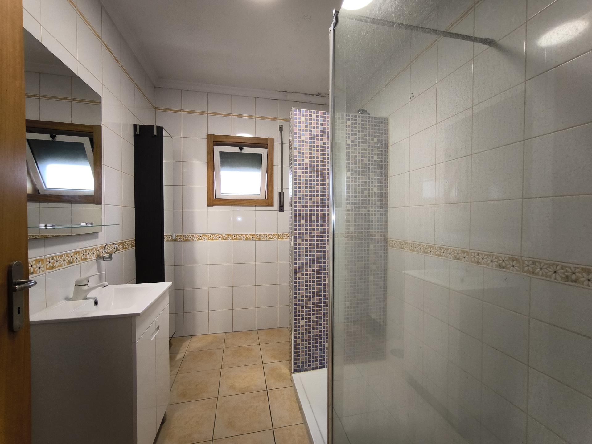 ARRENDA-SE apartamento T3 duplex