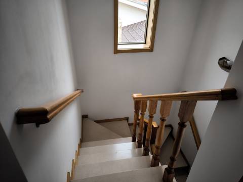 ARRENDA-SE apartamento T3 duplex