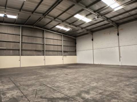 Armazém para arrendar