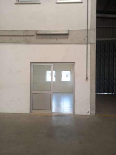 Armazém para arrendar