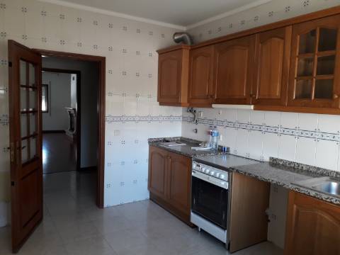 ARRENDA-SE Apartamento T2 Aveiro