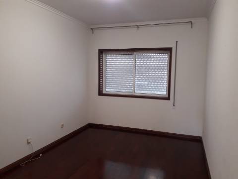 ARRENDA-SE Apartamento T2 Aveiro