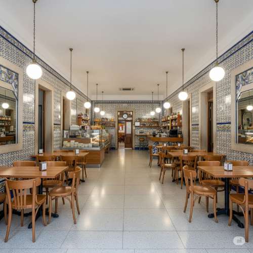 Loja para venda Oiã