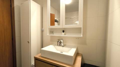 Apartamento T3 espaçoso e com muita luz natural