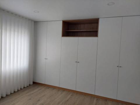 Moradia T3 Moderna e Confortável em Oliveira do Bairro.