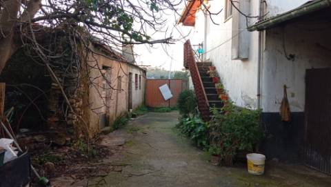 Moradia T4 para recuperar