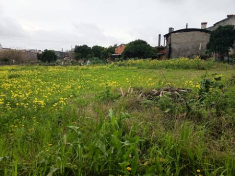 Terreno Urbano em Fermentelos