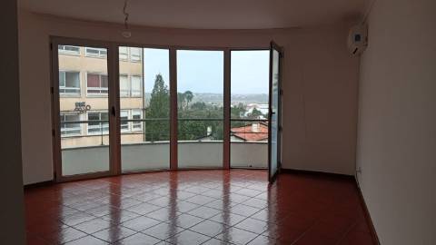 Apartamento T2 em Oliveira do Bairro