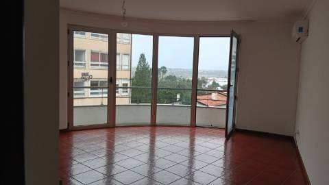 Apartamento T2 em Oliveira do Bairro