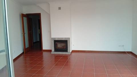 Apartamento T2 em Oliveira do Bairro