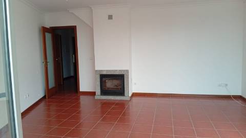 Apartamento T2 em Oliveira do Bairro