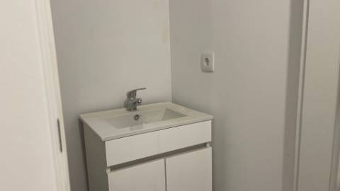 Moradia T3 com Piscina Próximo à Praia da Barra - Viva com Conforto e Localização de Excelência