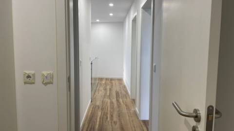 Moradia T3 com Piscina Próximo à Praia da Barra - Viva com Conforto e Localização de Excelência