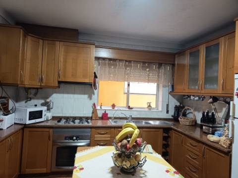 Moradia T3+Loja+Armazém