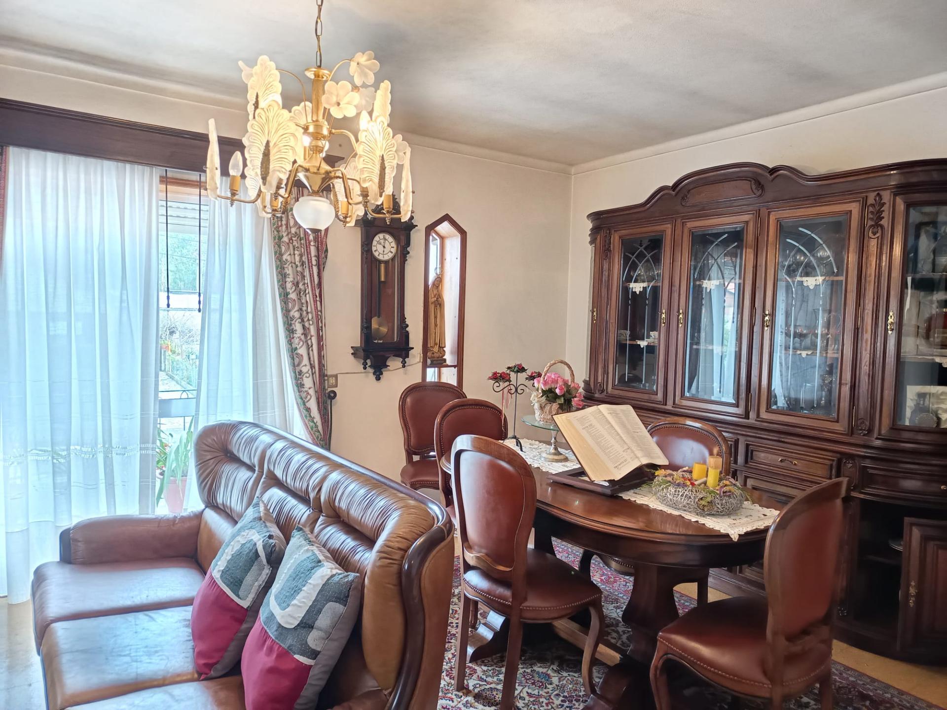 Moradia T3+Loja+Armazém