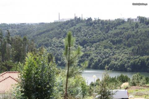 Lote com vistas sobre o Rio Douro - Quinta das Luzes