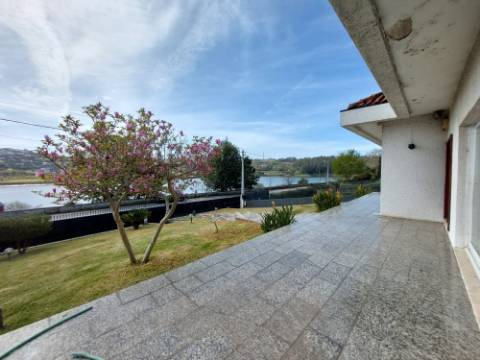 Moradia Isolada T3 | Piscina | Vistas Rio | 5 Min Porto