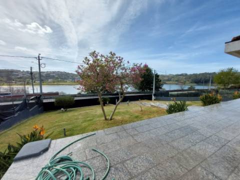 Moradia Isolada T3 | Piscina | Vistas Rio | 5 Min Porto