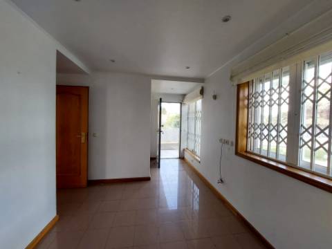 Moradia Isolada T3 | Piscina | Vistas Rio | 5 Min Porto