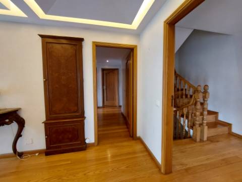 Moradia Isolada T3 | Piscina | Vistas Rio | 5 Min Porto