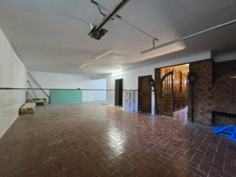 Moradia Isolada T3 | Piscina | Vistas Rio | 5 Min Porto