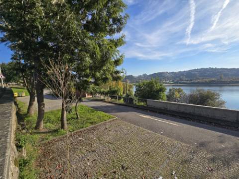 Moradia Isolada T3 | Piscina | Vistas Rio | 5 Min Porto