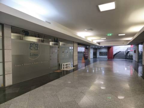 INVESTIMENTO | Loja Arrendada | Centro de Gondomar (Souto)