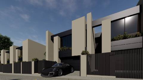 MORADIA 3 FRENTES EM CONSTRUÇÃO (3 SUITES)