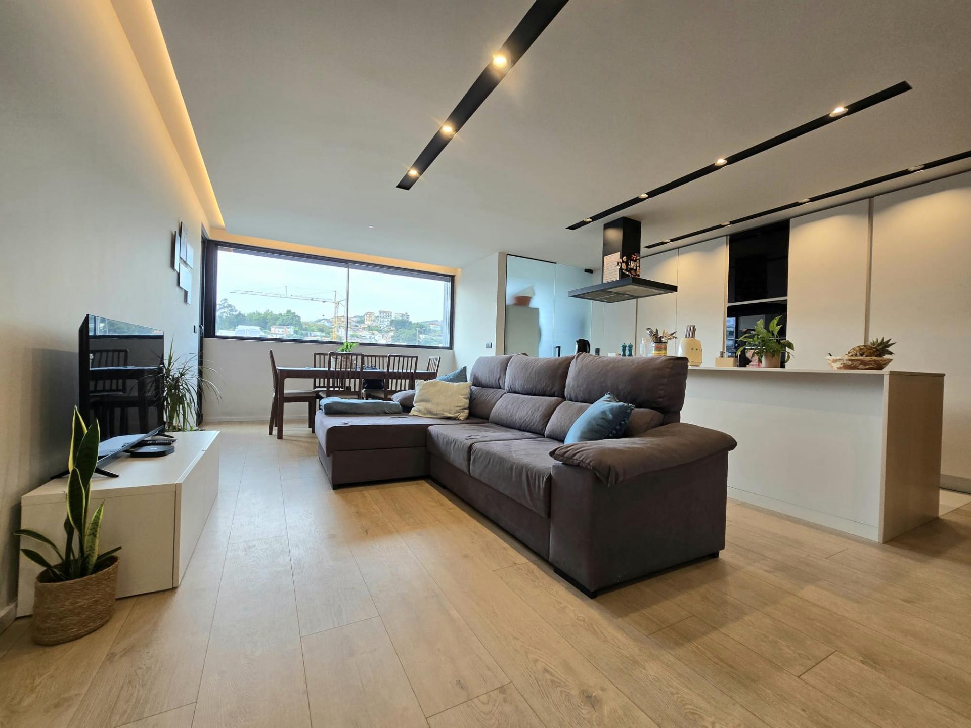 Apartamento T2+1 Semi-NOVO - S. PEDRO DESIGN II