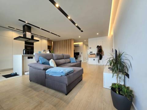 Apartamento T2+1 Semi-NOVO - S. PEDRO DESIGN II