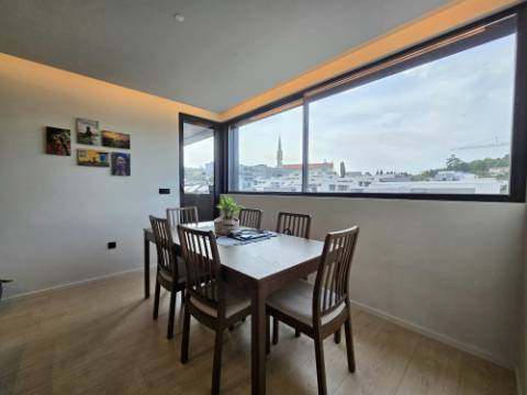 Apartamento T2+1 Semi-NOVO - S. PEDRO DESIGN II