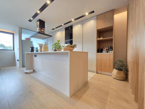 Apartamento T2+1 Semi-NOVO - S. PEDRO DESIGN II