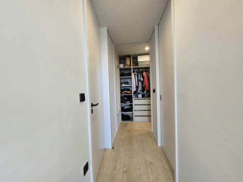 Apartamento T2+1 Semi-NOVO - S. PEDRO DESIGN II