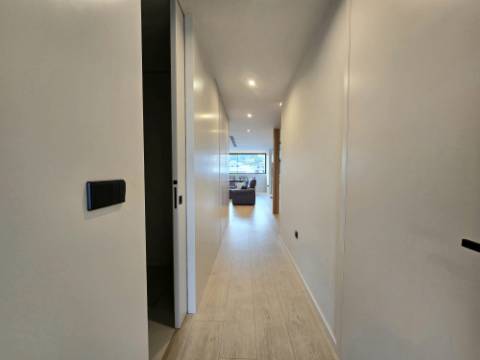 Apartamento T2+1 Semi-NOVO - S. PEDRO DESIGN II