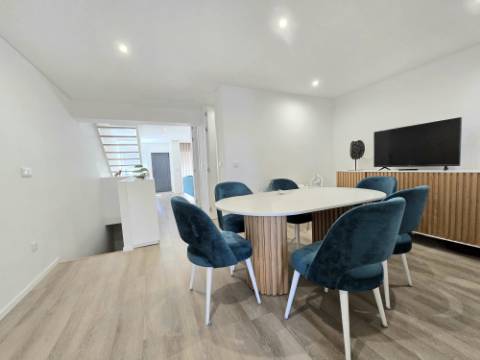 Moradia T3 Completamente Remodelada - Fânzeres