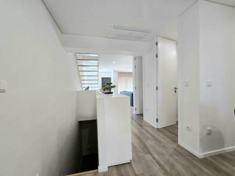 Moradia T3 Completamente Remodelada - Fânzeres