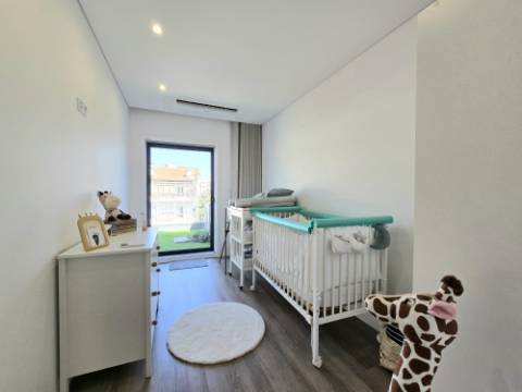 Moradia T3 Completamente Remodelada - Fânzeres