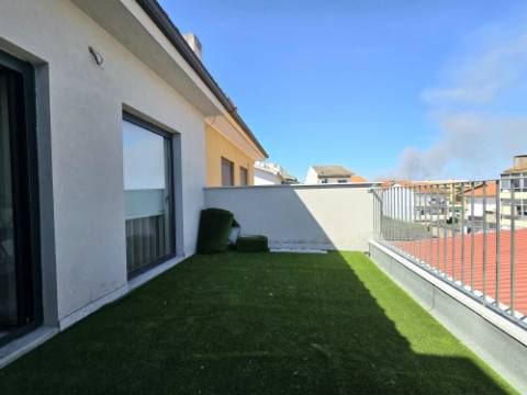 Moradia T3 Completamente Remodelada - Fânzeres