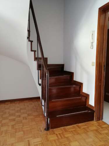 Moradia T4 de 3 Frentes | Ao IC29/A43 | 4 min Freixo Porto