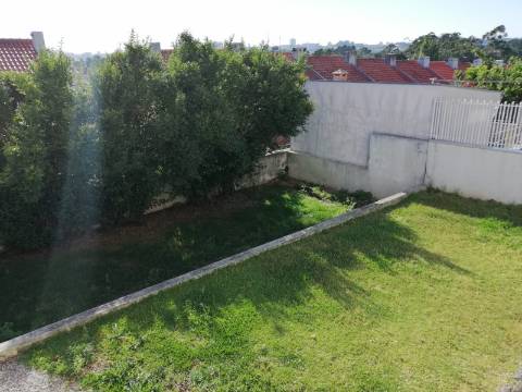 Moradia T4 de 3 Frentes | Ao IC29/A43 | 4 min Freixo Porto