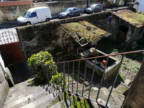 Investimento - Moradia com terreno 925m2 - A 5min. Freixo Porto
