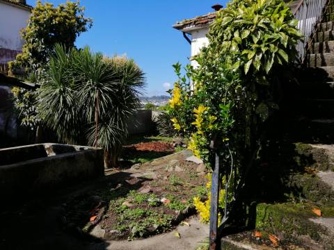 Investimento - Moradia com terreno 925m2 - A 5min. Freixo Porto