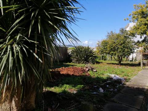 Investimento - Moradia com terreno 925m2 - A 5min. Freixo Porto